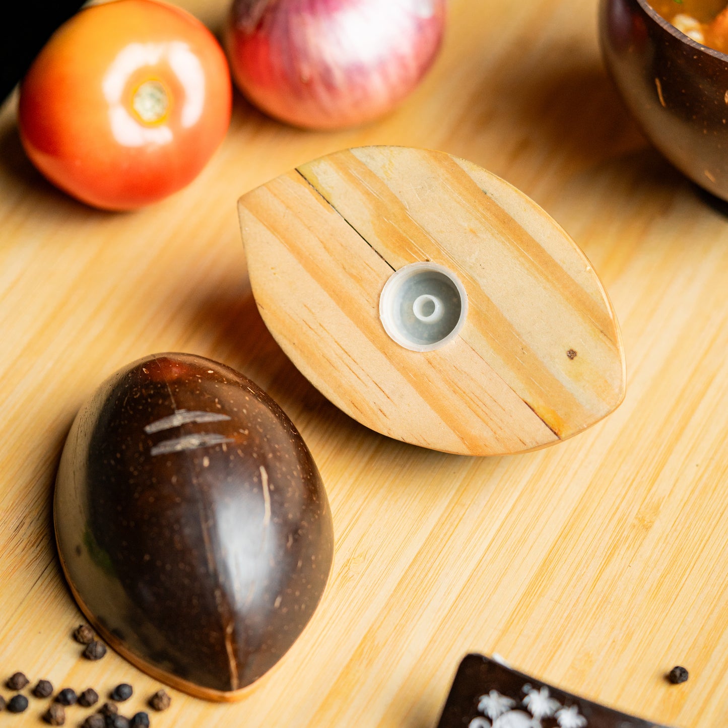 Natchu's Coconut Shell and wood based Salt/Pepper Shaker in Oval Shape with Engraving (Set of 2)