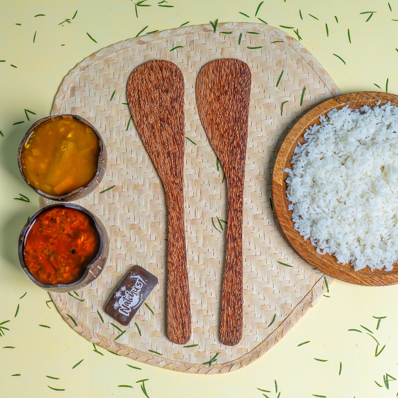 Coconut wood based curved spatula set